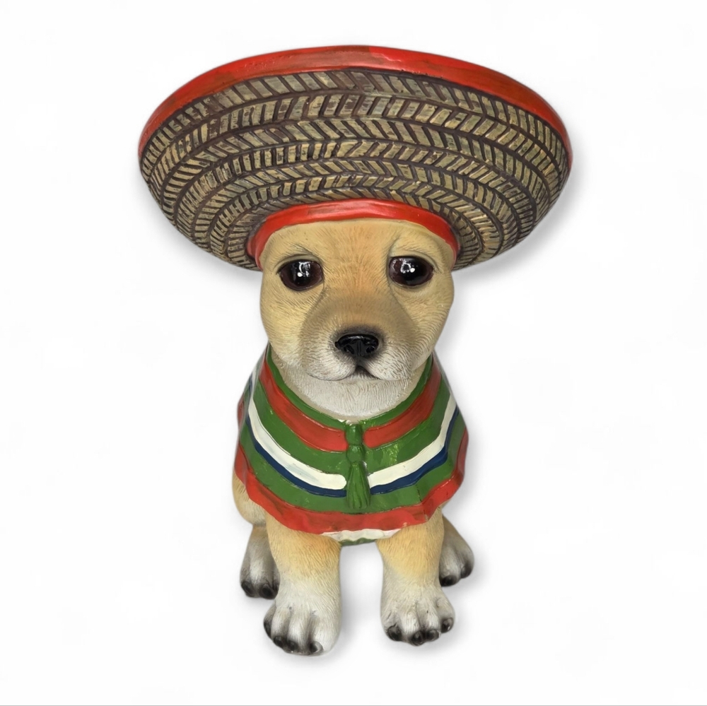 Fiesta Mexican Chihuahua Dog Figurine‎ with Sombrero and Poncho